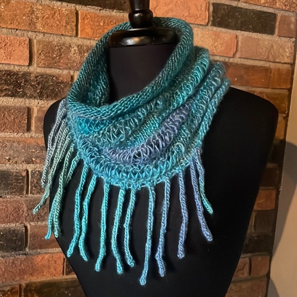 Teal Handwoven Neck Scarf - Picture 1 of 3